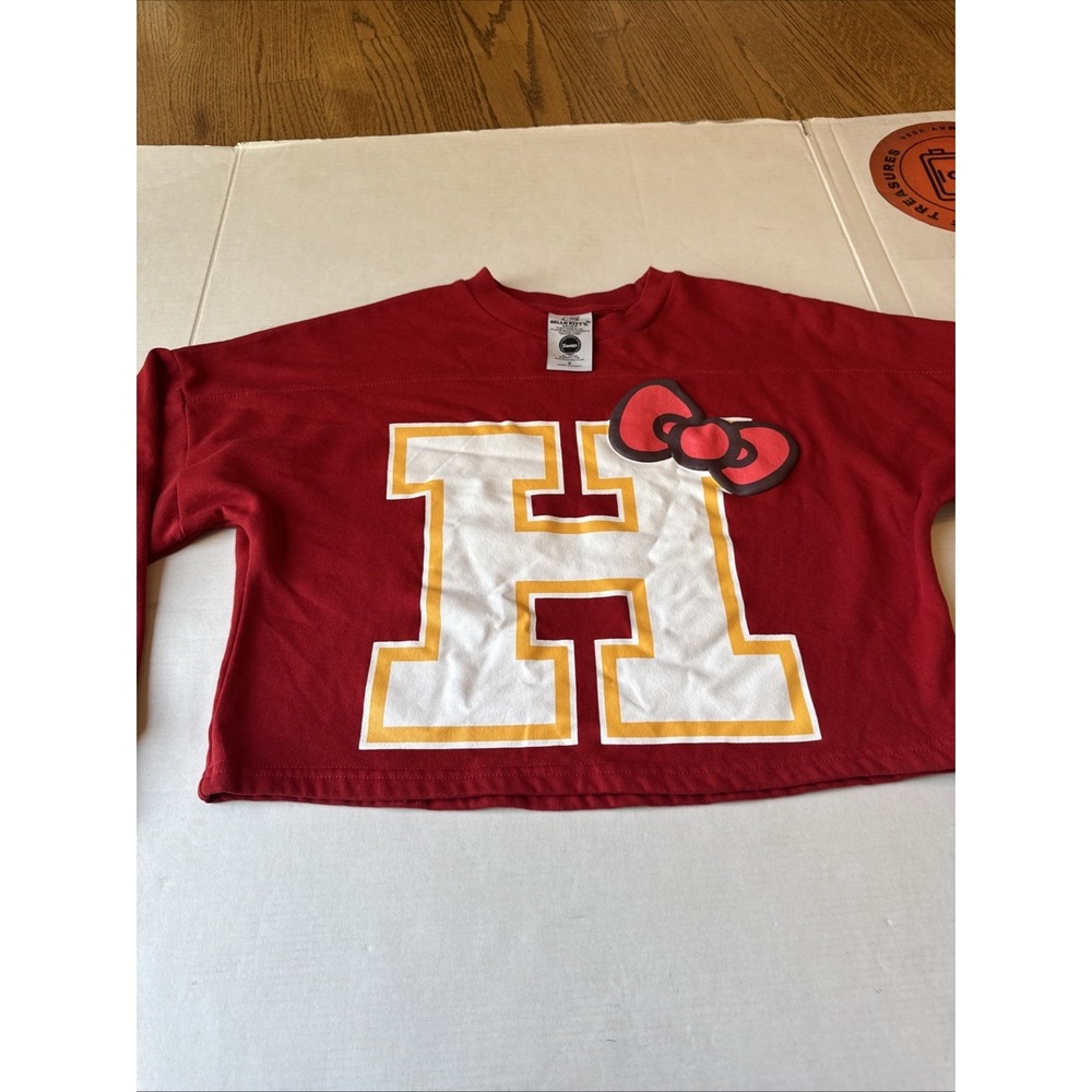 Hello Kitty Varsity Style "H" Printed‎ Juniors  Crop Sweater Size Small Red